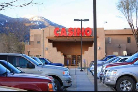 Entrance to the Taos Mountain Casino